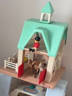 Vintage little tikes Farm  Toy Set little tikes  
With accessories